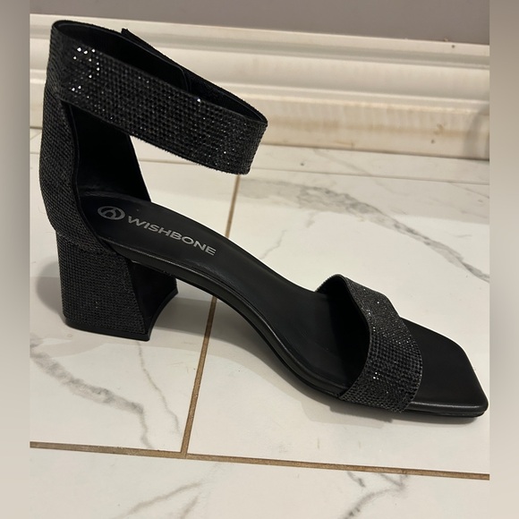 LIKE NEW WISHBONE ADRIANA Shoe Sz 9 - Picture 8 of 16